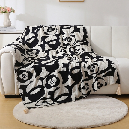 91家纺网 家纺一手货源 找家纺 （总）坦客毯业 2025新款菊花瓣针织毯（外贸跨境电商）