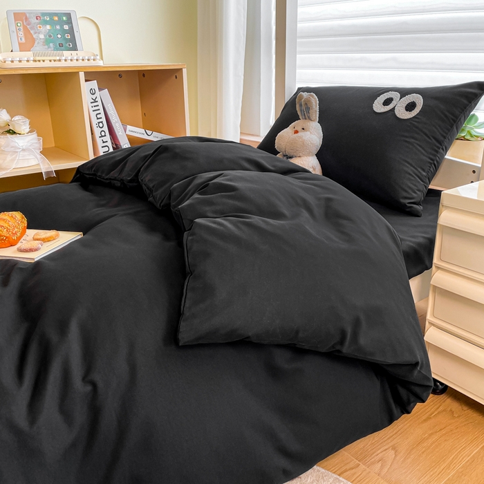 91家纺网 家纺一手货源 找家纺 悦织湾家纺 2025新款水洗棉纯色条纹小眼睛学生宿舍三件套 小眼睛酷黑