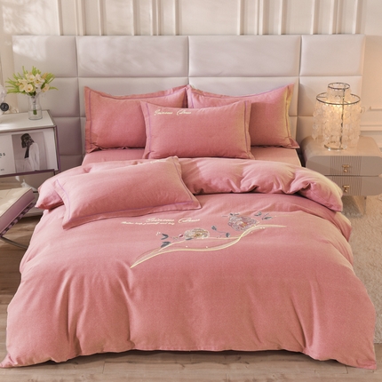 91家纺网 家纺一手货源 找家纺 （总）磨毛世家家纺 2025秋冬新款素色加厚绣花四件套纯色