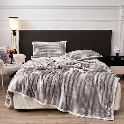 91家纺网 家纺一手货源 找家纺 （总）悦织湾家纺 2025新款仿兔毛绒托斯仿兔毛绒毛毯纯色印花牛奶绒休闲盖毯午睡小毯子