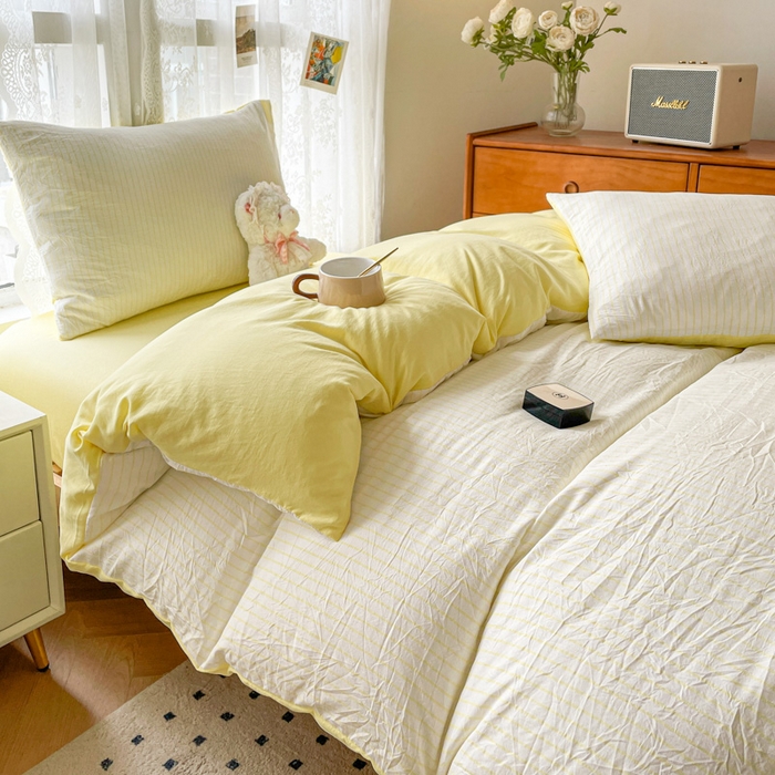 91家纺网 家纺一手货源 找家纺 悦织湾家纺 2025新款水洗棉纯色条纹小眼睛学生宿舍三件套 良品条纹奶黄