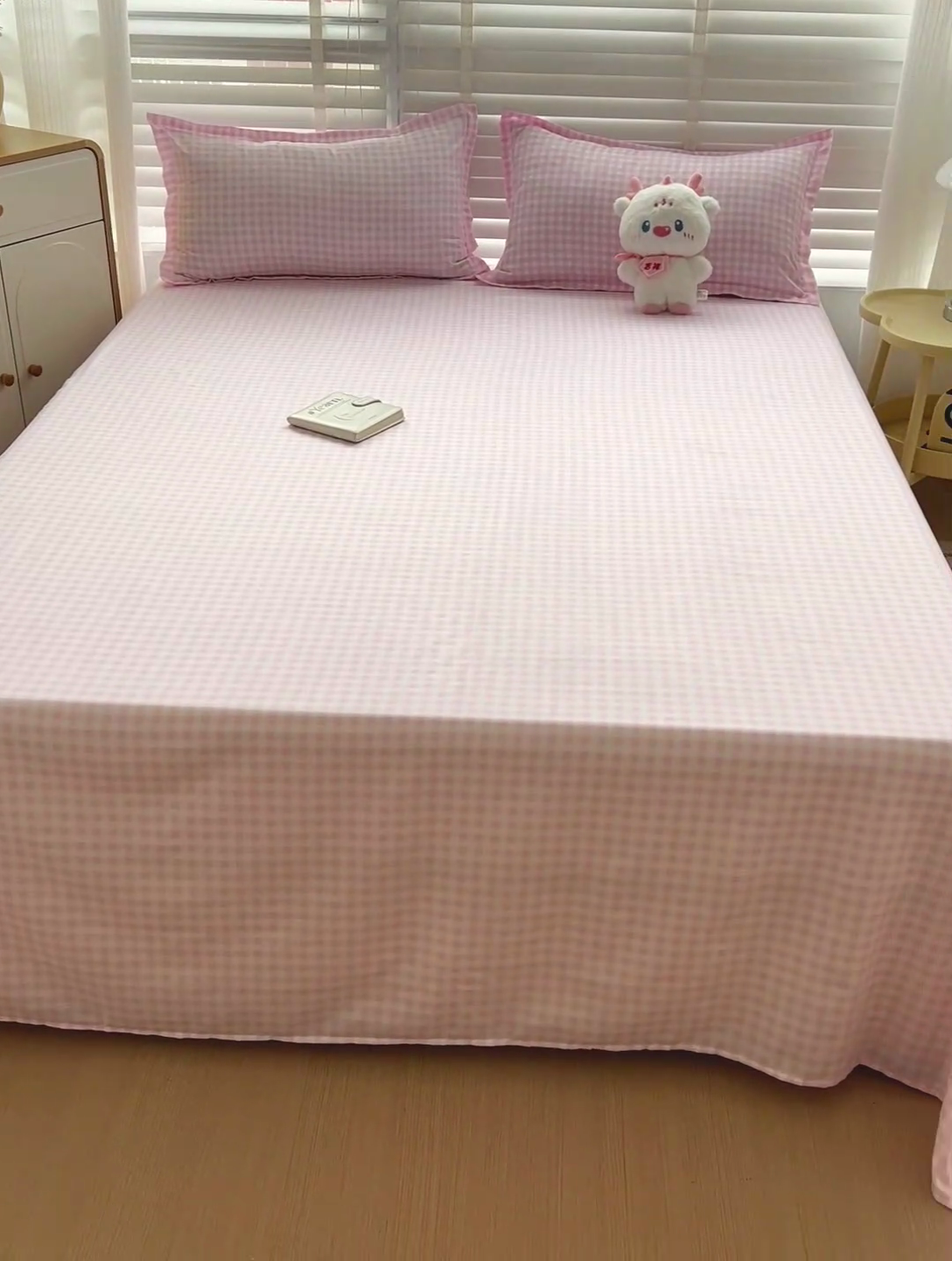 91家纺网 家纺一手货源 找家纺 楠沐家纺  2025新款印花亲肤芦荟棉水洗棉床单系列-床单(第二批) 相遇粉