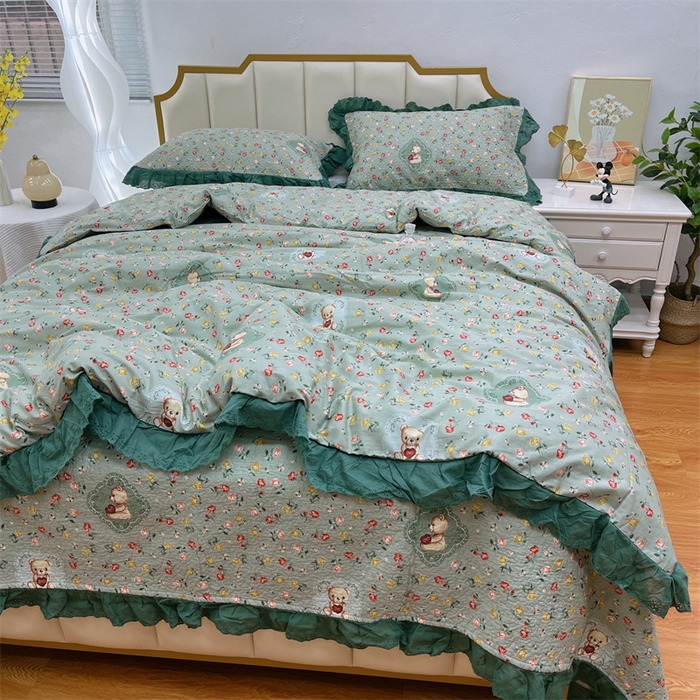 91家纺网 家纺一手货源 找家纺 暖居 2024新款砂洗棉花被套全棉床盖四件套绗缝夹棉纯棉床盖三件套小熊宝绿