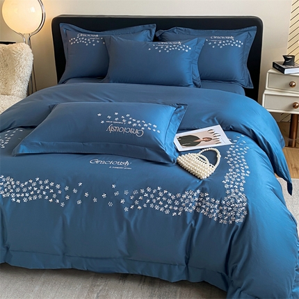 91家纺网 家纺一手货源 找家纺 金牛座 2025新款长绒棉全棉刺绣四件套【配礼盒】 名仕-宾利蓝