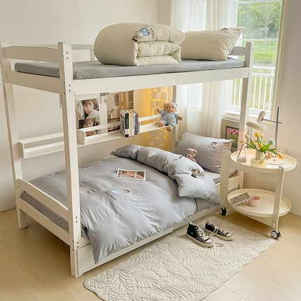 91家纺网 家纺一手货源 找家纺 眠帛家居 2024新款宿舍三件套水洗棉提花刺绣四件套熊先生 雾灰