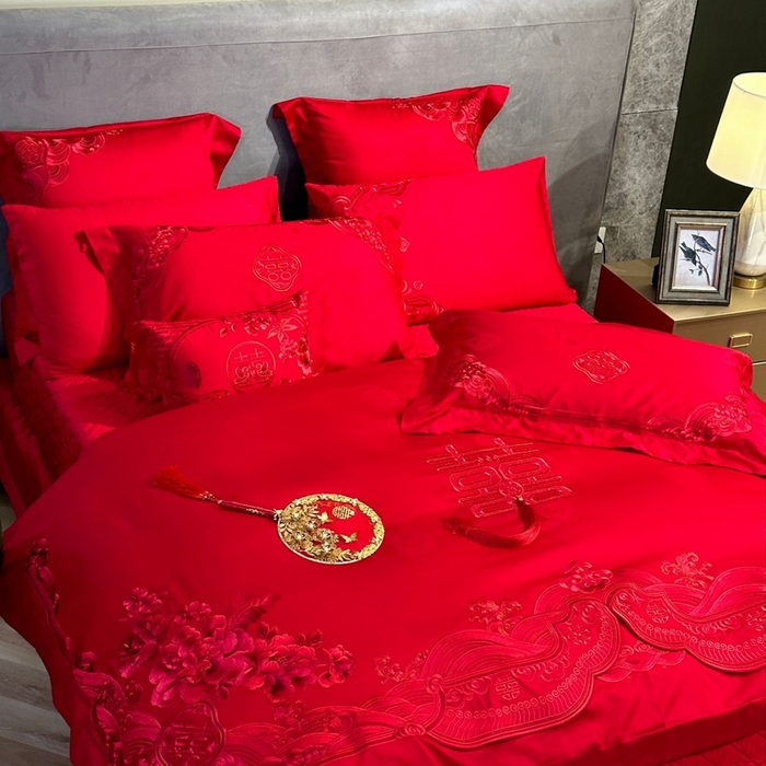 91家纺网 家纺一手货源 找家纺 美娘阁 2025新款长绒棉贡缎提花款新中式古典韵味精美刺绣婚庆四件套多件套 花开并蒂(红）