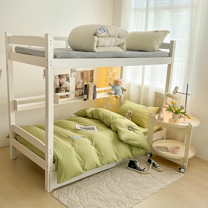 91家纺网 家纺一手货源 找家纺 眠帛家居 2024新款宿舍三件套水洗棉提花刺绣四件套熊先生 果绿