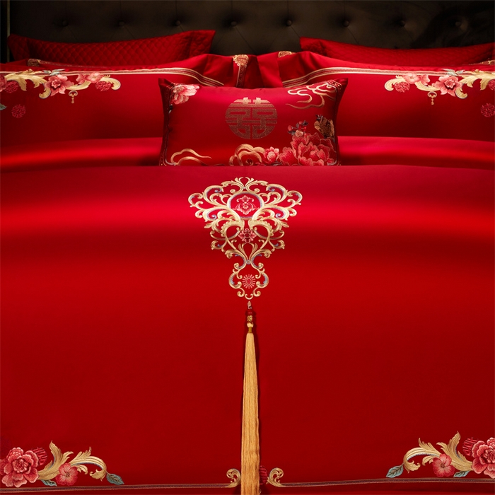 91家纺网 家纺一手货源 找家纺 美娘阁 2025新款长绒棉贡缎新中式古典韵味精美刺绣婚庆四件套多件套系列 花样时光