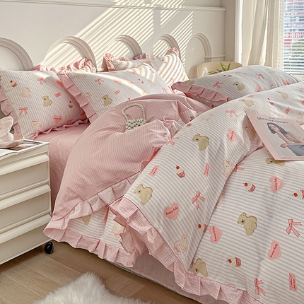 91家纺网 家纺一手货源 找家纺 宇彬家纺 2024直播新款13372全棉纯棉韩版刺绣花边和印花花边床单床笠款四件套和单被套喷气清新 印花花边-安妮宝贝