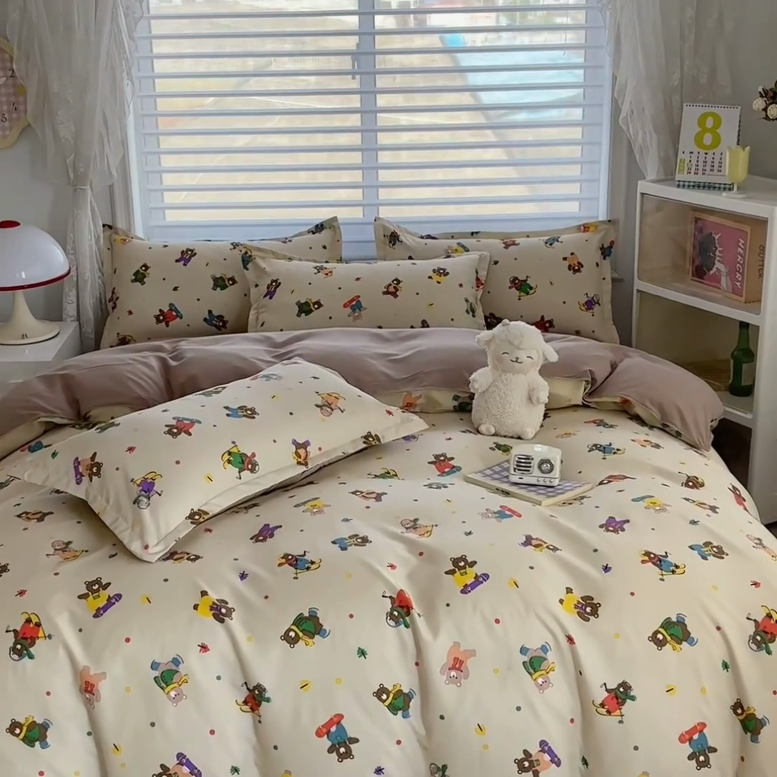 91家纺网 家纺一手货源 找家纺 楠沐家纺 （套件）2025新款亲肤芦荟棉美棉磨毛印花四件套(第二批) 滑板小熊