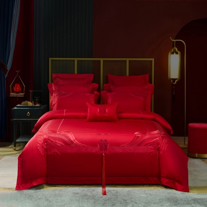 91家纺网 家纺一手货源 找家纺 美娘阁 2025新款长绒棉贡缎新中式古典韵味精美刺绣婚庆四件套多件套系列 缘定三生（红）