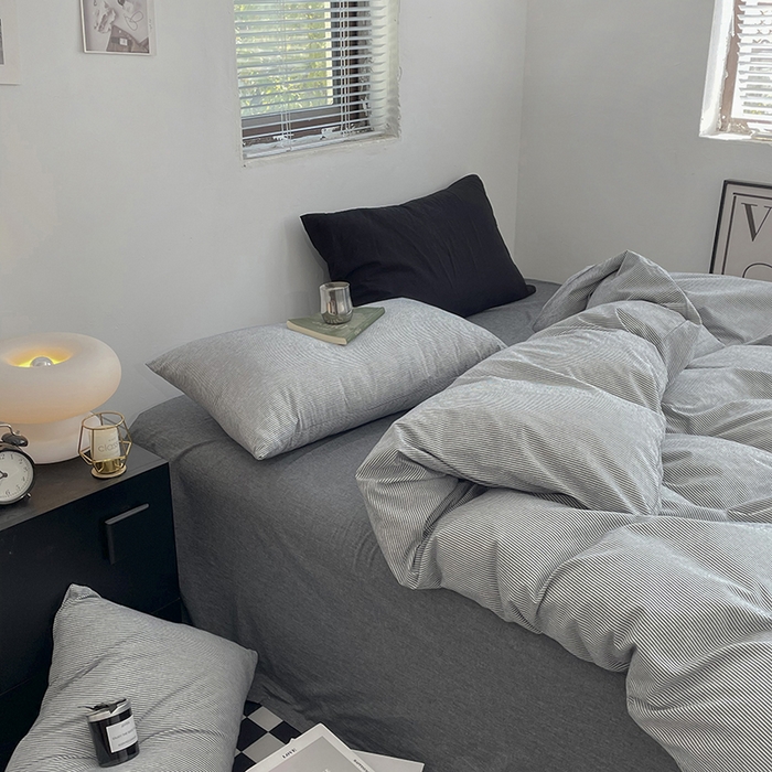 91家纺网 家纺一手货源 找家纺 2024新款A类全棉纯棉纯色双拼色织水洗棉四件套 深灰密条