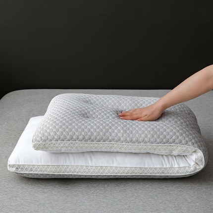 91家纺网 家纺一手货源 找家纺 （总）织布人 2024新款枕芯夏季天凉感豆豆按摩双人枕家用夫妻情侣枕长枕护颈枕