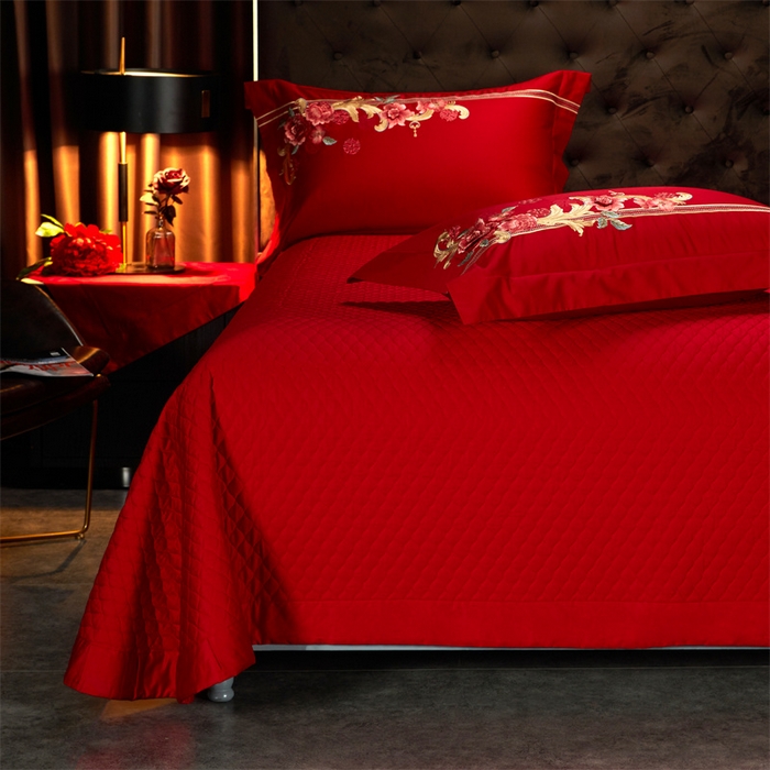 91家纺网 家纺一手货源 找家纺 美娘阁 2025新款长绒棉贡缎新中式古典韵味精美刺绣婚庆四件套多件套系列 花样时光