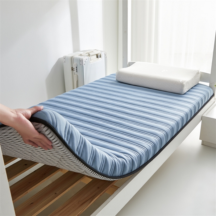 91家纺网 家纺一手货源 找家纺 布卢姆床垫 2025新款A类针织乳胶抗菌三明治无染学生床垫 无染-宾利蓝-学生