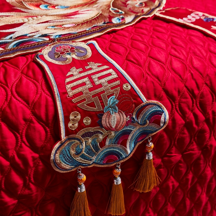 91家纺网 家纺一手货源 找家纺 美娘阁 2025新款长绒棉贡缎新中式古典韵味精美刺绣婚庆四件套多件套系列 龙章凤姿（荷包款）