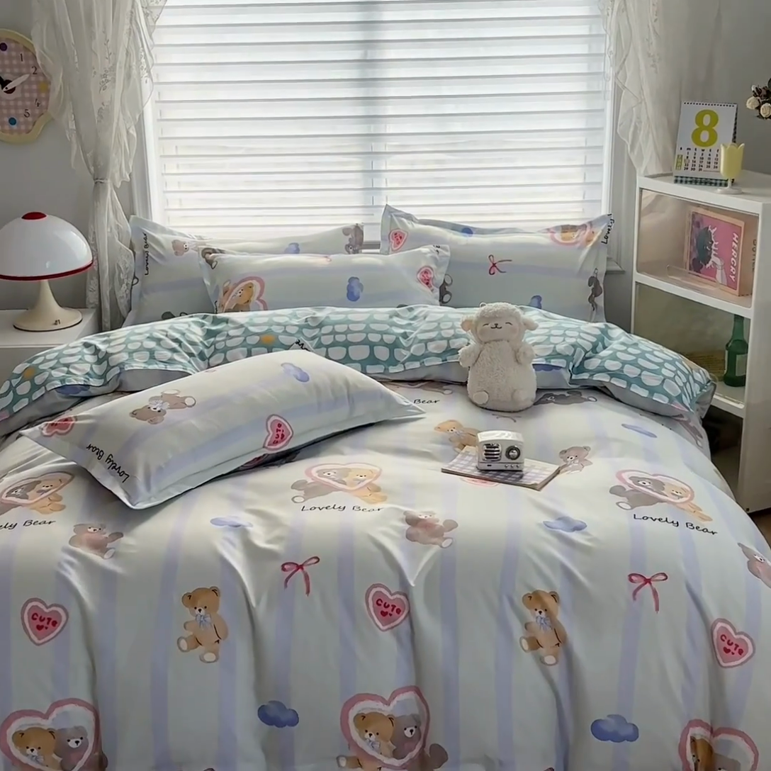 91家纺网 家纺一手货源 找家纺 楠沐家纺 （套件）2025新款亲肤芦荟棉美棉磨毛印花四件套(第二批) 爱心熊