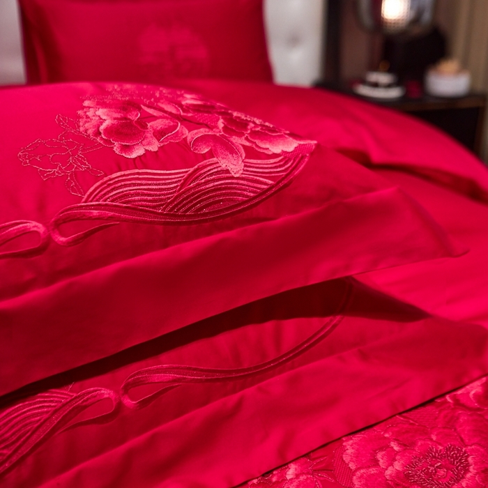 91家纺网 家纺一手货源 找家纺 美娘阁 2025新款长绒棉贡缎新中式古典韵味精美刺绣婚庆四件套多件套系列 全心全意