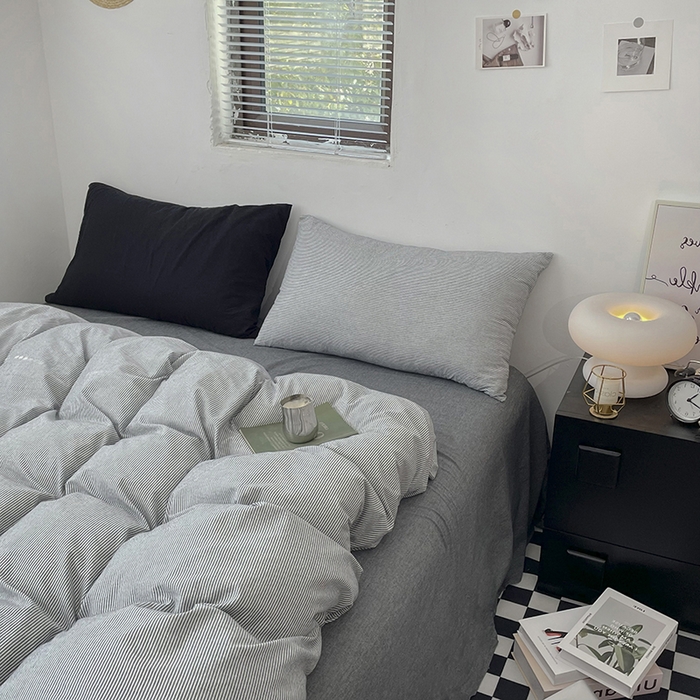 91家纺网 家纺一手货源 找家纺 2024新款A类全棉纯棉纯色双拼色织水洗棉四件套 深灰密条