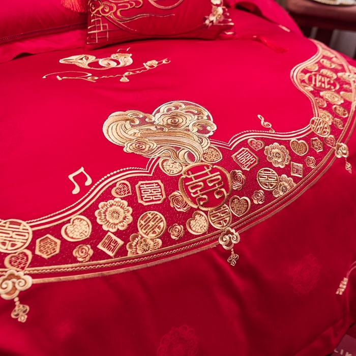 91家纺网 家纺一手货源 找家纺 美娘阁 2025新款长绒棉贡缎提花款新中式古典韵味精美刺绣婚庆四件套多件套 爱意浓浓（金）