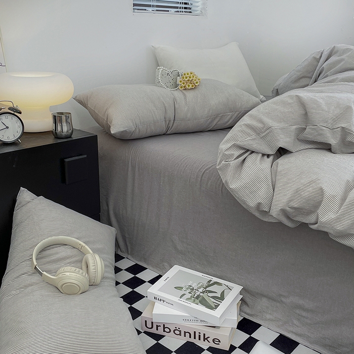 91家纺网 家纺一手货源 找家纺 2024新款A类全棉纯棉纯色双拼色织水洗棉四件套 浅灰密条