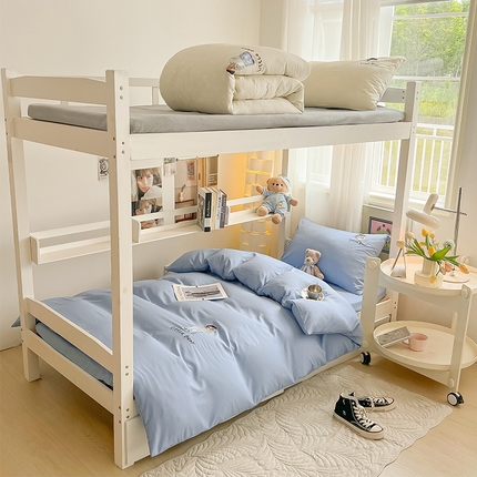 91家纺网 家纺一手货源 找家纺 （总）眠帛家居 2024新款宿舍三件套水洗棉提花刺绣四件套熊先生