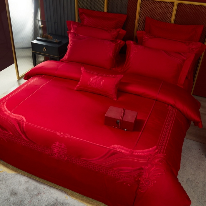 91家纺网 家纺一手货源 找家纺 美娘阁 2025新款长绒棉贡缎新中式古典韵味精美刺绣婚庆四件套多件套系列 缘定三生（红）