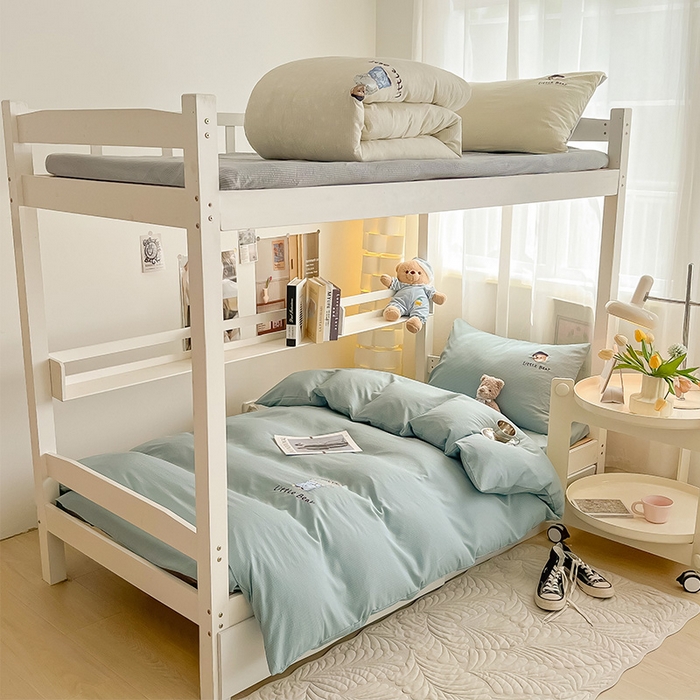 91家纺网 家纺一手货源 找家纺 眠帛家居 2024新款宿舍三件套水洗棉提花刺绣四件套熊先生 繁星蓝