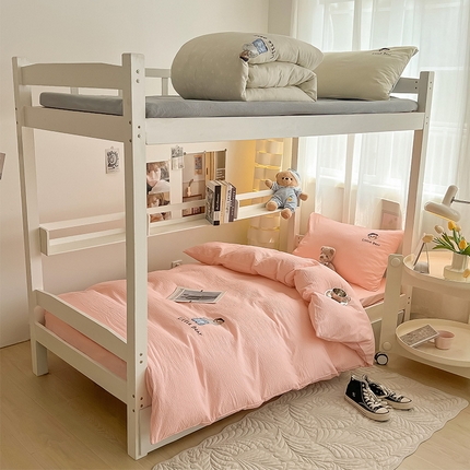 91家纺网 家纺一手货源 找家纺 （总）眠帛家居 2024新款宿舍三件套水洗棉提花刺绣四件套熊先生