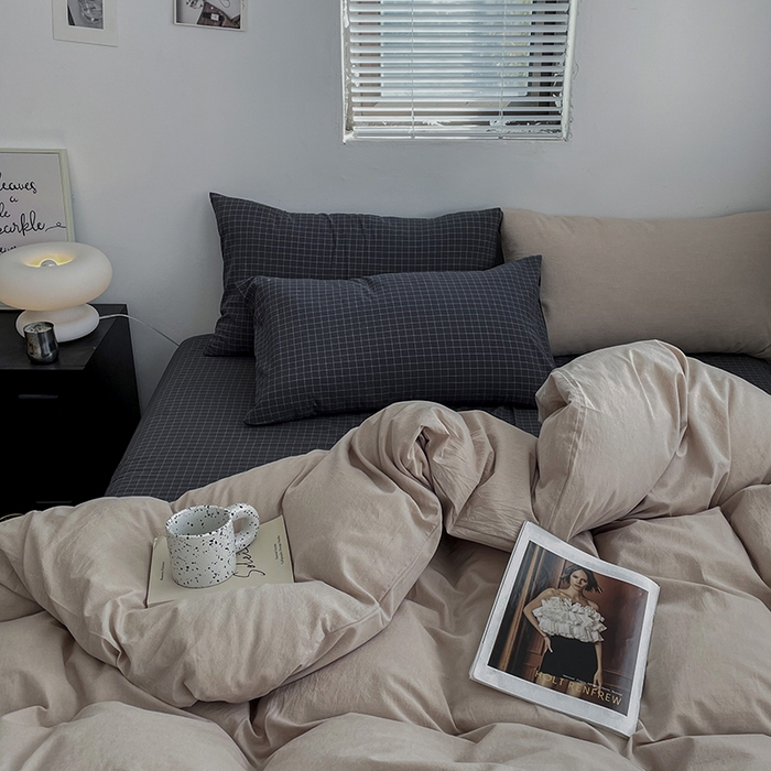 91家纺网 家纺一手货源 找家纺 2024新款A类全棉纯棉纯色双拼色织水洗棉四件套 卡其混搭小灰格