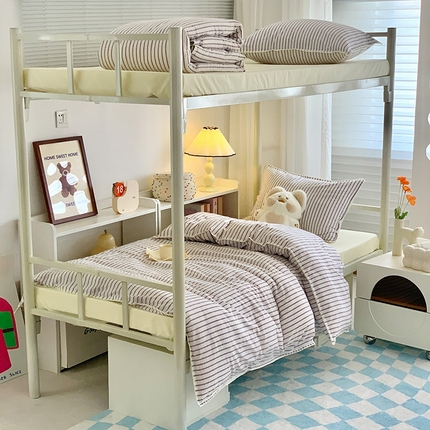 91家纺网 家纺一手货源 找家纺 莱茵家居 2024新款A类全棉色织水洗棉贝壳边三件套 紫苏条