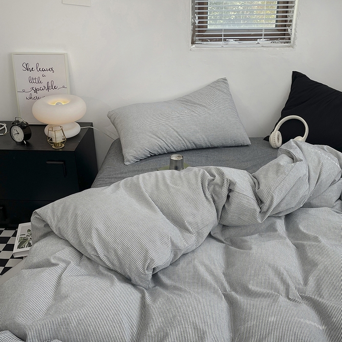 91家纺网 家纺一手货源 找家纺 2024新款A类全棉纯棉纯色双拼色织水洗棉四件套 深灰密条