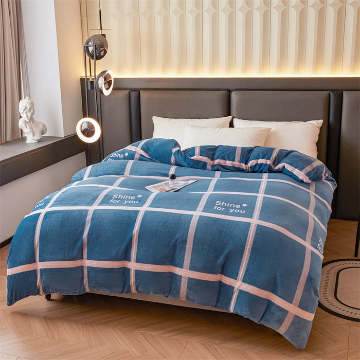 91家纺网 家纺一手货源 找家纺 董韵家纺 2025新款高克重全消光牛奶绒法莱绒金貂绒印花单品被套床裙四件套（提供买家秀） 为你发光-兰