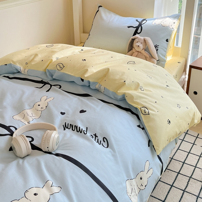 91家纺网 家纺一手货源 找家纺 吉象家纺 2025新款全棉印花款三件套 玉兔-浅蓝