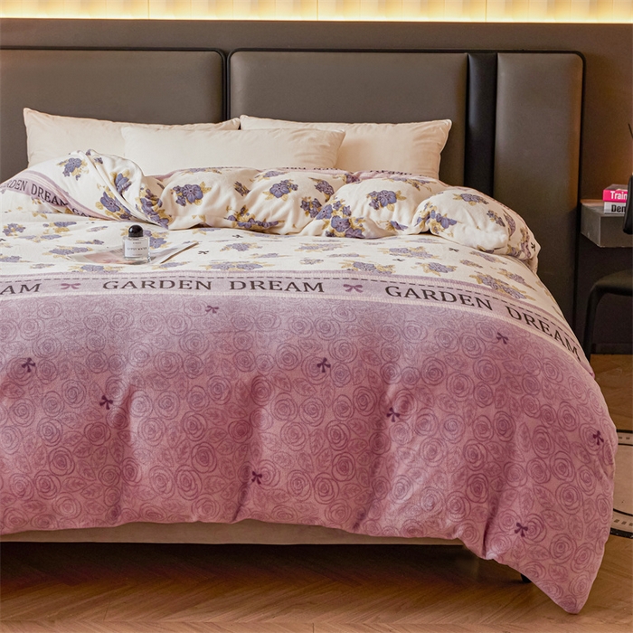 91家纺网 家纺一手货源 找家纺 董韵家纺 2025新款高克重全消光牛奶绒法莱绒金貂绒印花单品被套床裙四件套（提供买家秀） 幻想花园