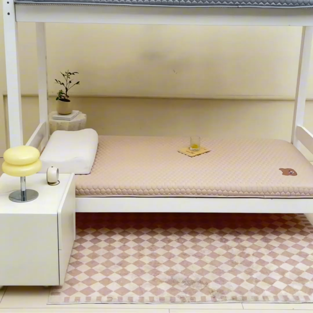 91家纺网 家纺一手货源 找家纺 布卢姆床垫 2025新款A类原棉小熊学生款大豆刺绣床垫 小熊-米黄-厚度4.5cm