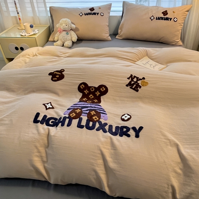 91家纺网 家纺一手货源 找家纺 优承佳生活馆 2024新款水洗m毛巾绣四件套 条纹熊熊