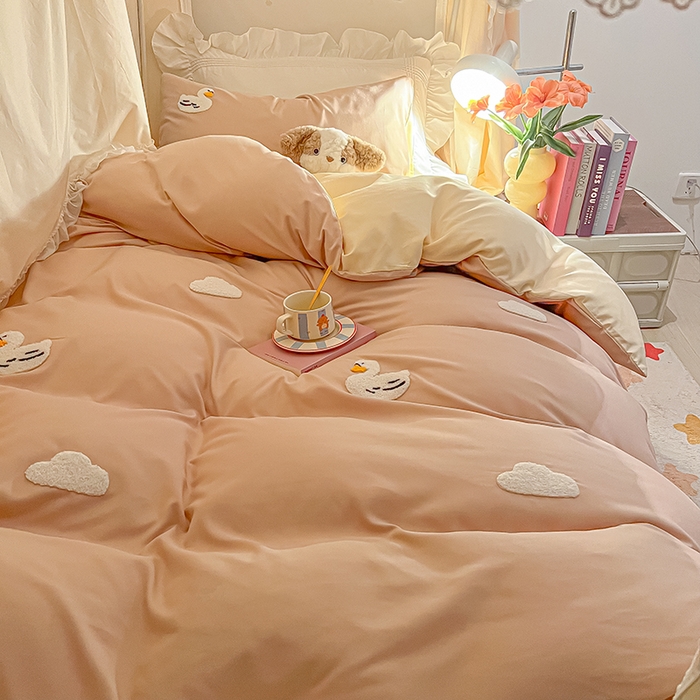 91家纺网 家纺一手货源 找家纺 2024新款水洗棉卡通小清新毛巾绣四件套宿舍三件套学生款 可爱鸭-奶茶奶黄