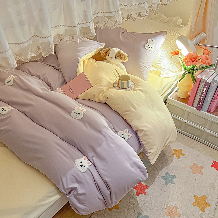 91家纺网 家纺一手货源 找家纺 2024新款水洗棉卡通小清新毛巾绣四件套宿舍三件套学生款 兔兔-奶油紫奶黄