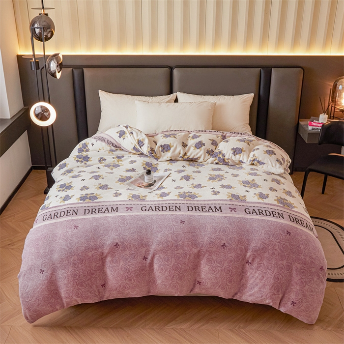 91家纺网 家纺一手货源 找家纺 董韵家纺 2025新款高克重全消光牛奶绒法莱绒金貂绒印花单品被套床裙四件套（提供买家秀） 幻想花园