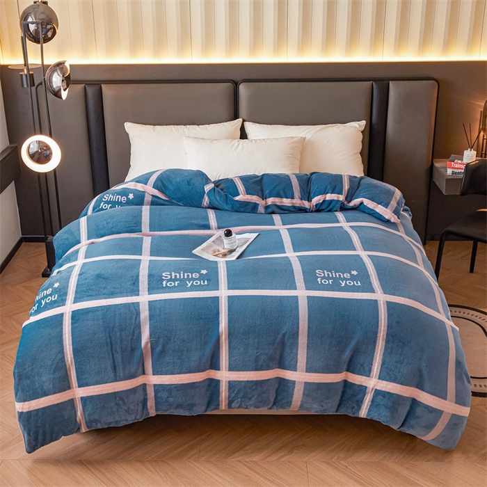 91家纺网 家纺一手货源 找家纺 董韵家纺 2025新款高克重全消光牛奶绒法莱绒金貂绒印花单品被套床裙四件套（提供买家秀） 为你发光-兰