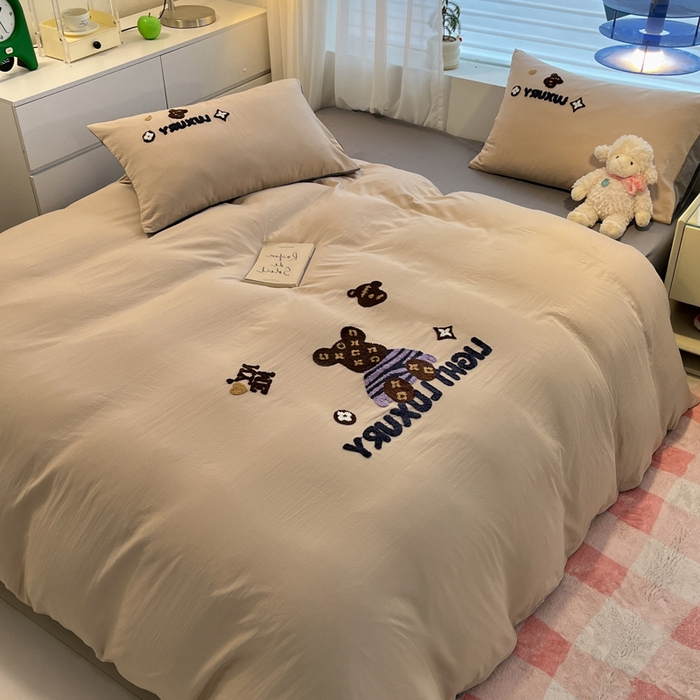 91家纺网 家纺一手货源 找家纺 优承佳生活馆 2024新款水洗m毛巾绣四件套 条纹熊熊