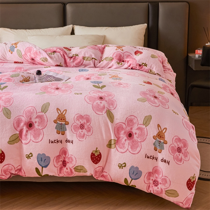 91家纺网 家纺一手货源 找家纺 董韵家纺 2025新款高克重全消光牛奶绒法莱绒金貂绒印花单品被套床裙四件套（提供买家秀） 钱兔似锦