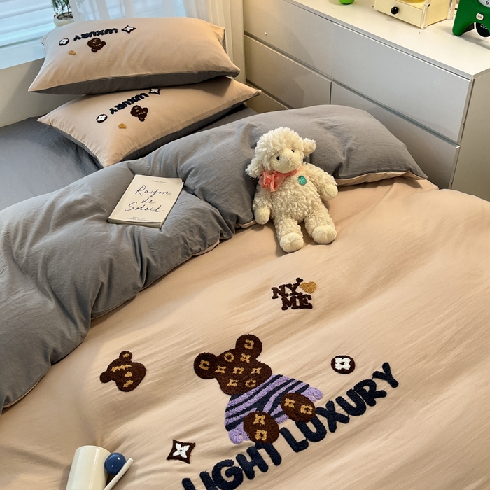 91家纺网 家纺一手货源 找家纺 优承佳生活馆 2024新款水洗m毛巾绣四件套 条纹熊熊