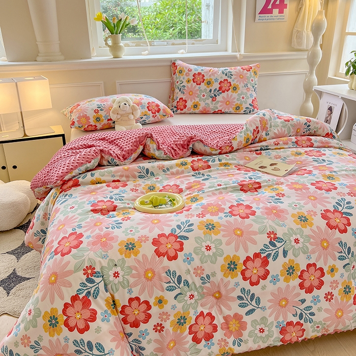 91家纺网 家纺一手货源 找家纺 居易简 2025新款水洗棉双层纱豆豆被加绒被子被芯直播豆豆绒被被子被芯冬被春秋被 青春绽放