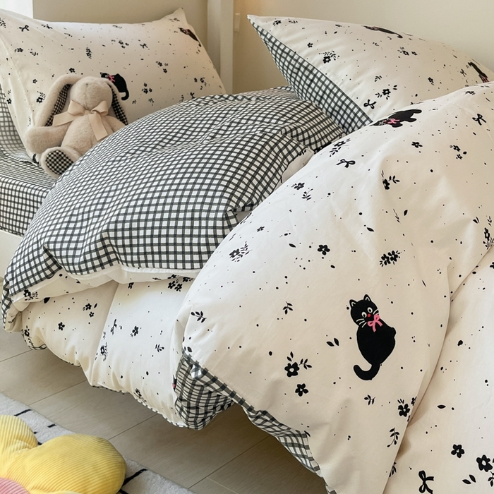 91家纺网 家纺一手货源 找家纺 吉象家纺 2025新款全棉印花款三件套 小黑猫