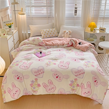 91家纺网 家纺一手货源 找家纺 艺菲阁家纺  2024新款A类水洗双层纱大豆纤维被冬被 椰椰兔