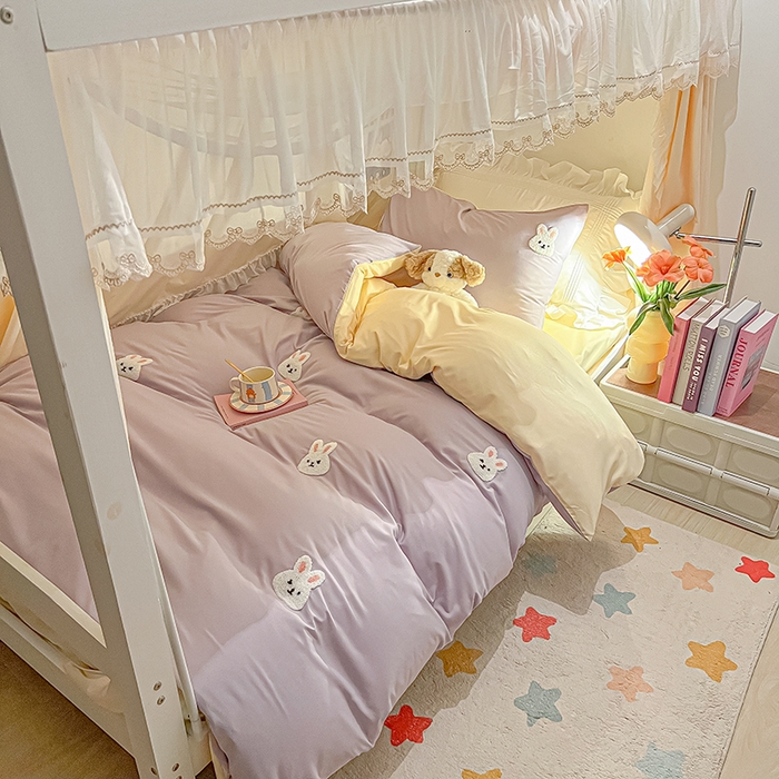 91家纺网 家纺一手货源 找家纺 2024新款水洗棉卡通小清新毛巾绣四件套宿舍三件套学生款 兔兔-奶油紫奶黄