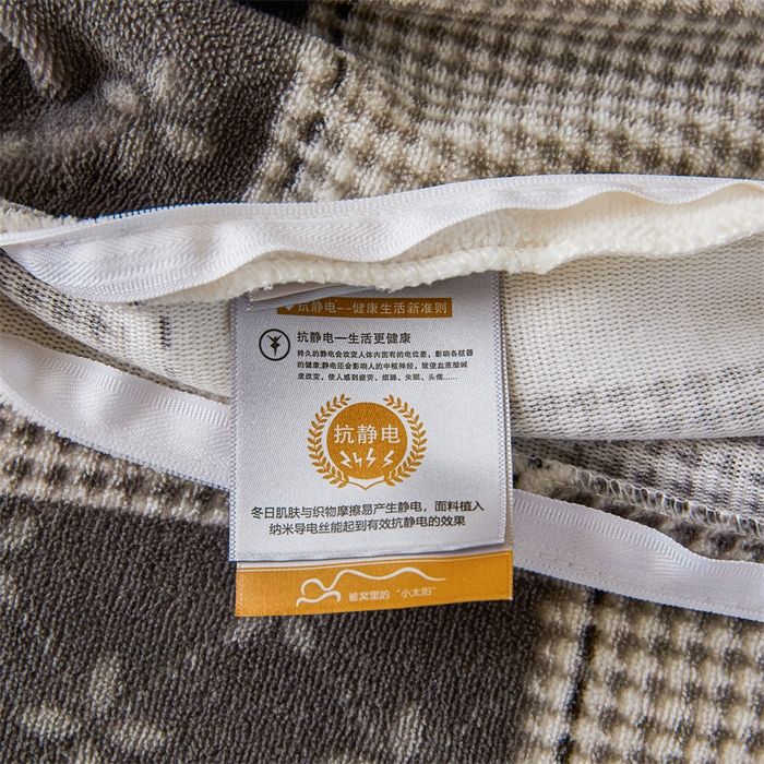 91家纺网 家纺一手货源 找家纺 董韵家纺 2025新款高克重全消光牛奶绒法莱绒金貂绒印花单品被套床裙四件套（提供买家秀） 方格灰
