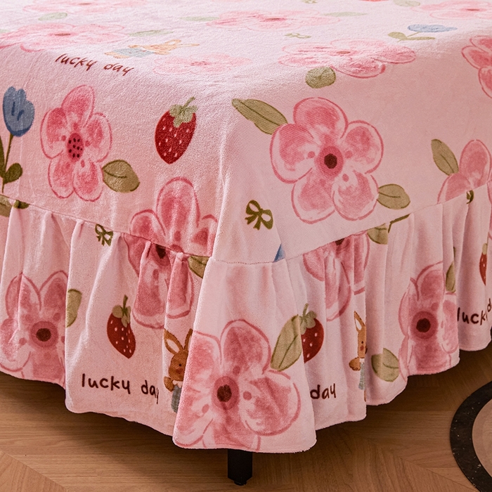 91家纺网 家纺一手货源 找家纺 董韵家纺 2025新款高克重全消光牛奶绒法莱绒金貂绒印花单品被套床裙四件套（提供买家秀）钱兔似锦